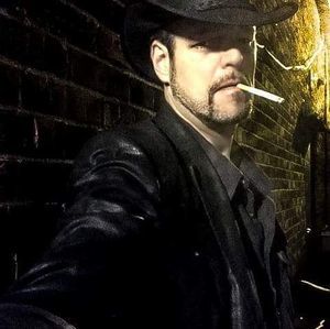 Meet your Posher, Derrick